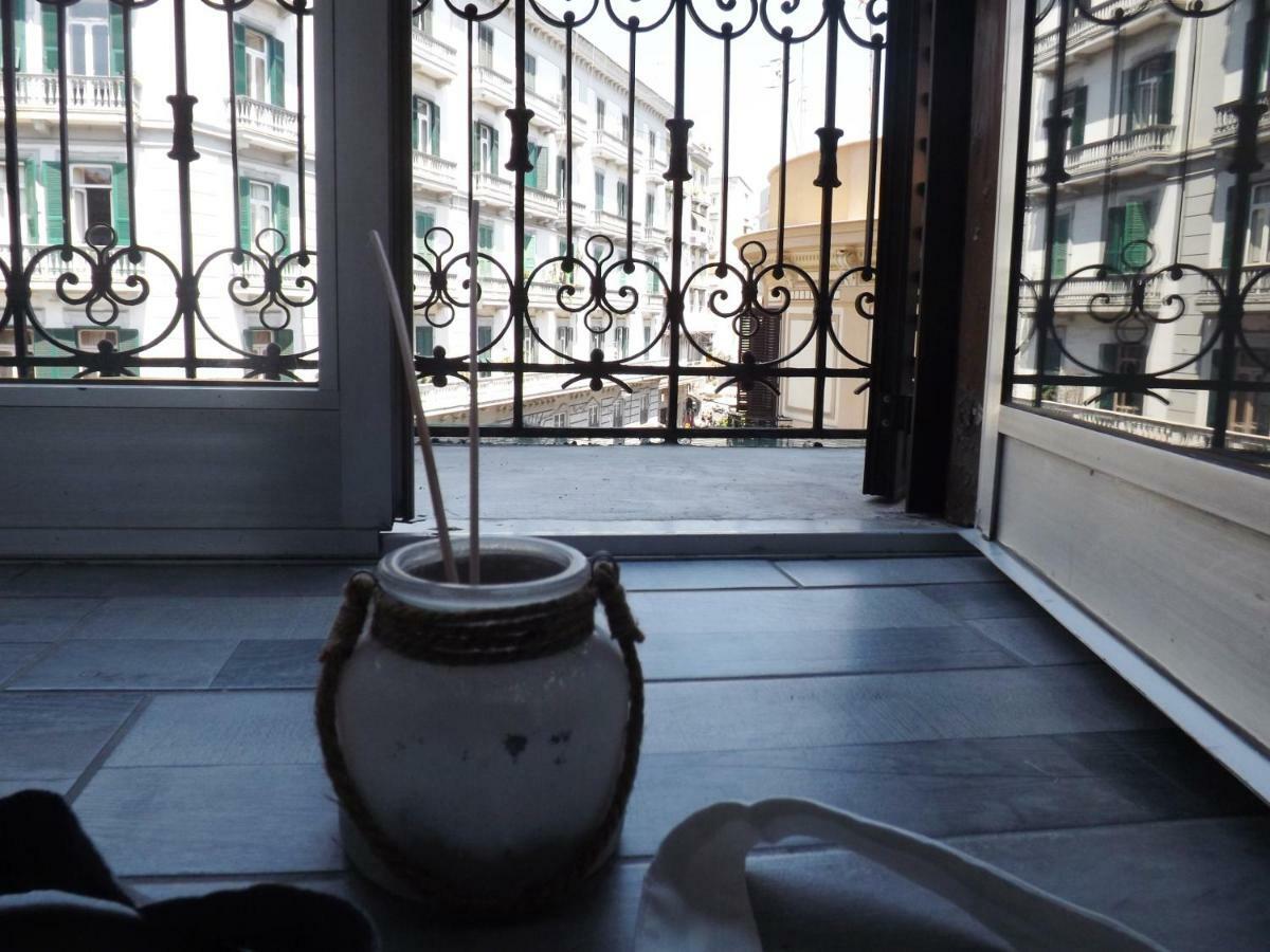 Domus Alma Bed & Breakfast Naples Exterior photo